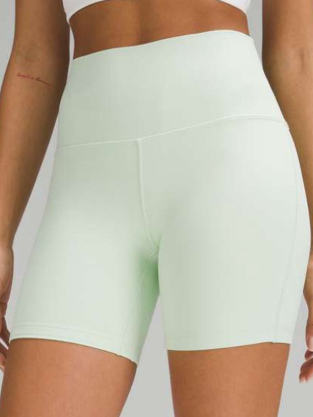 lululemon athletica High-Rise Bike Shorts in Pale Mint. Size 4